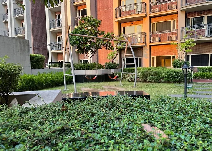Monarch Near Moa Ikea Smx 1051 Apartment *